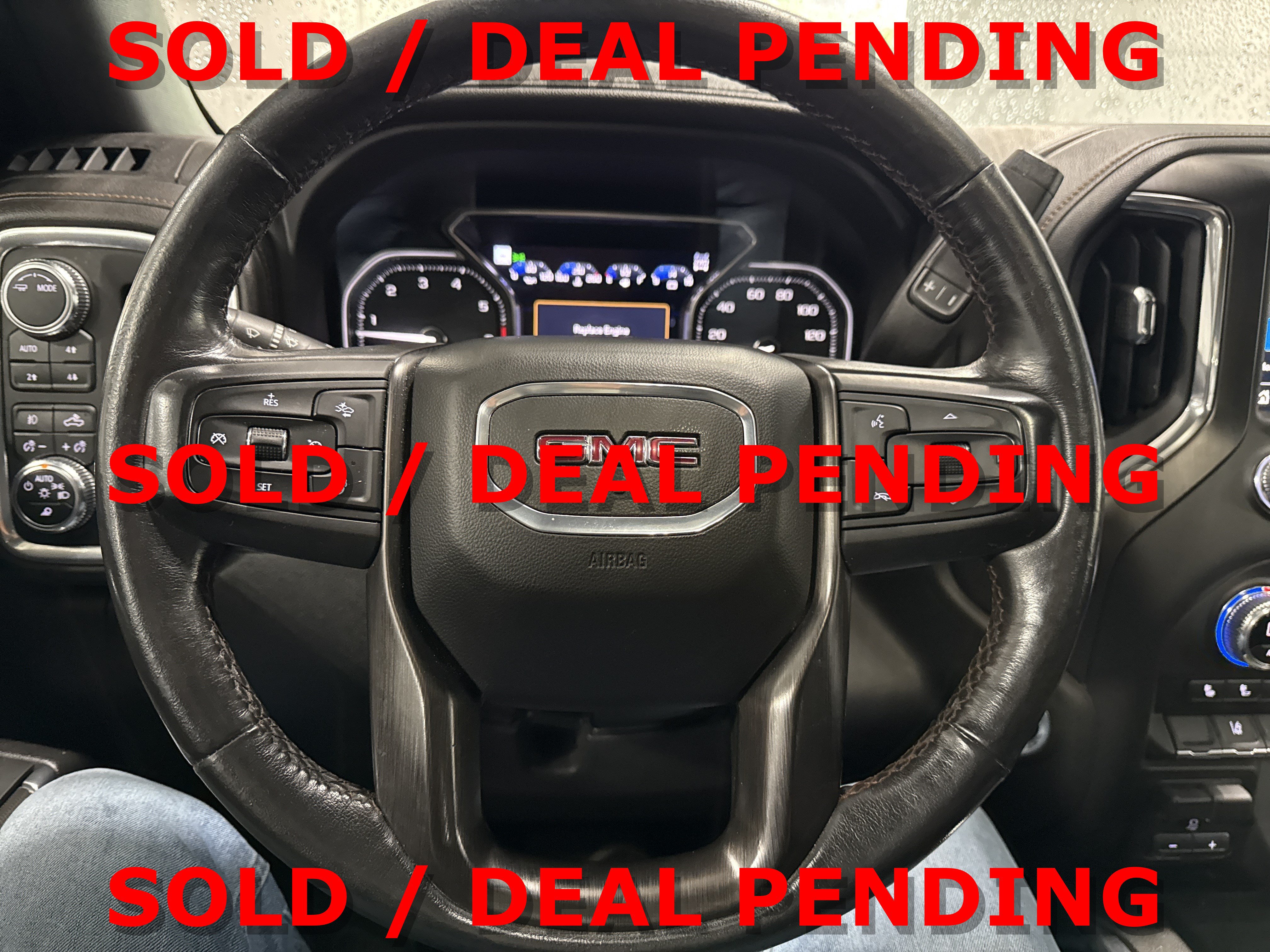 Used 2022 GMC Sierra 2500 AT4 w/ AT4 Premium Plus Package AWD/4WD image 10