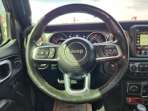 Used 2021 Jeep Gladiator Mojave w/ Uconnect 4C Nav & Sound Group AWD/4WD image 18