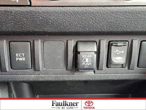 Certified 2019 Toyota Tacoma TRD Off-Road image 24