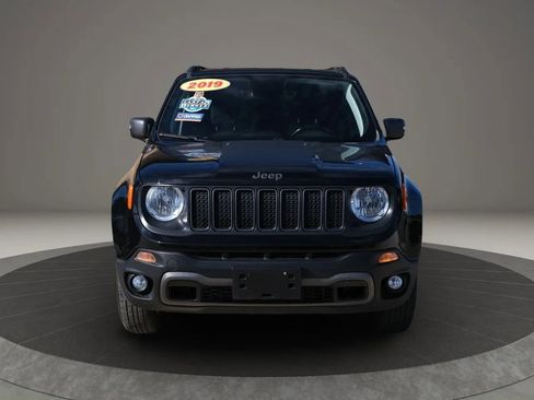 Used 2019 Jeep Renegade Trailhawk image 9
