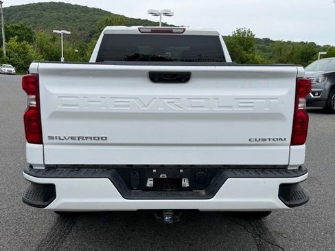 Certified 2022 Chevrolet Silverado 1500 Custom AWD/4WD image 12