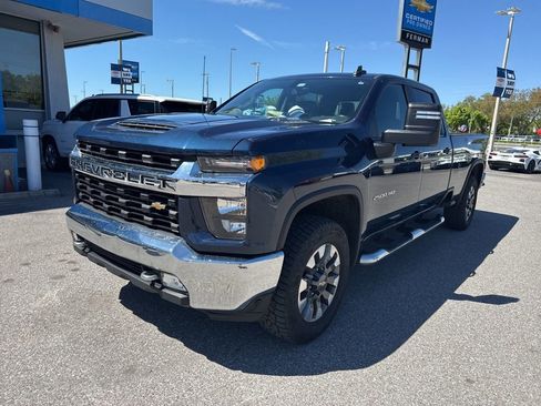Used 2022 Chevrolet Silverado 2500 LT w/ Convenience Package image 4