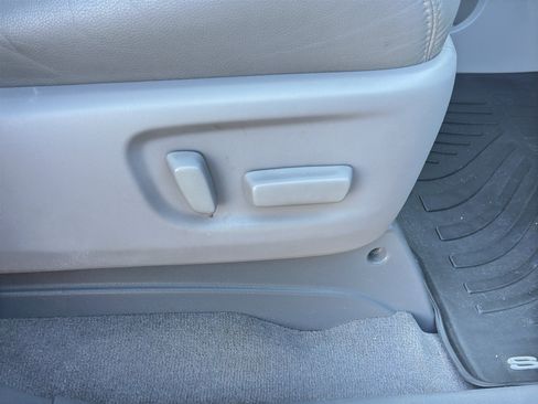 Used 2018 Toyota Sienna XLE Premium image 31