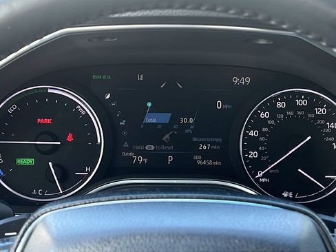 Used 2021 Toyota Avalon XSE FWD image 21
