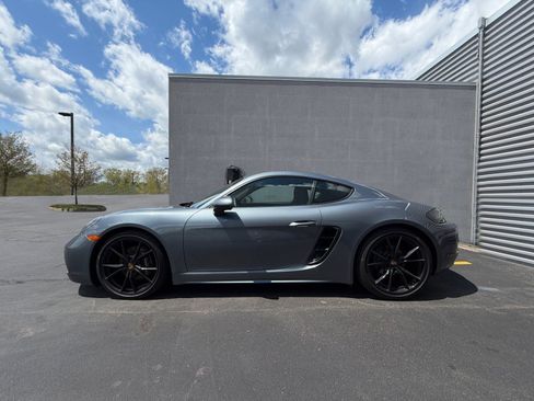 Certified 2025 Porsche 718 Cayman RWD image 2