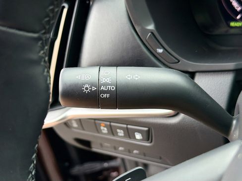Used 2024 MAZDA CX-90 Plug-In Hybrid w/ Premium Plus AWD/4WD image 18