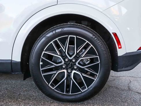 Used 2025 Ford Mustang Mach-E Premium image 10