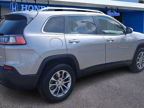Used 2020 Jeep Cherokee Latitude Plus w/ Cold Weather Group AWD/4WD image 8