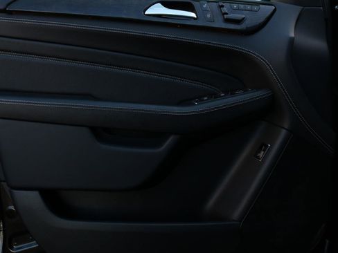 Used 2015 Mercedes-Benz ML 400 4MATIC image 17