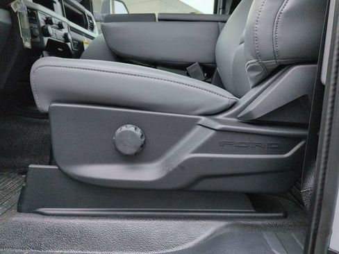 New 2026 Ford F350 XL w/ XL Chrome Package AWD/4WD image 20