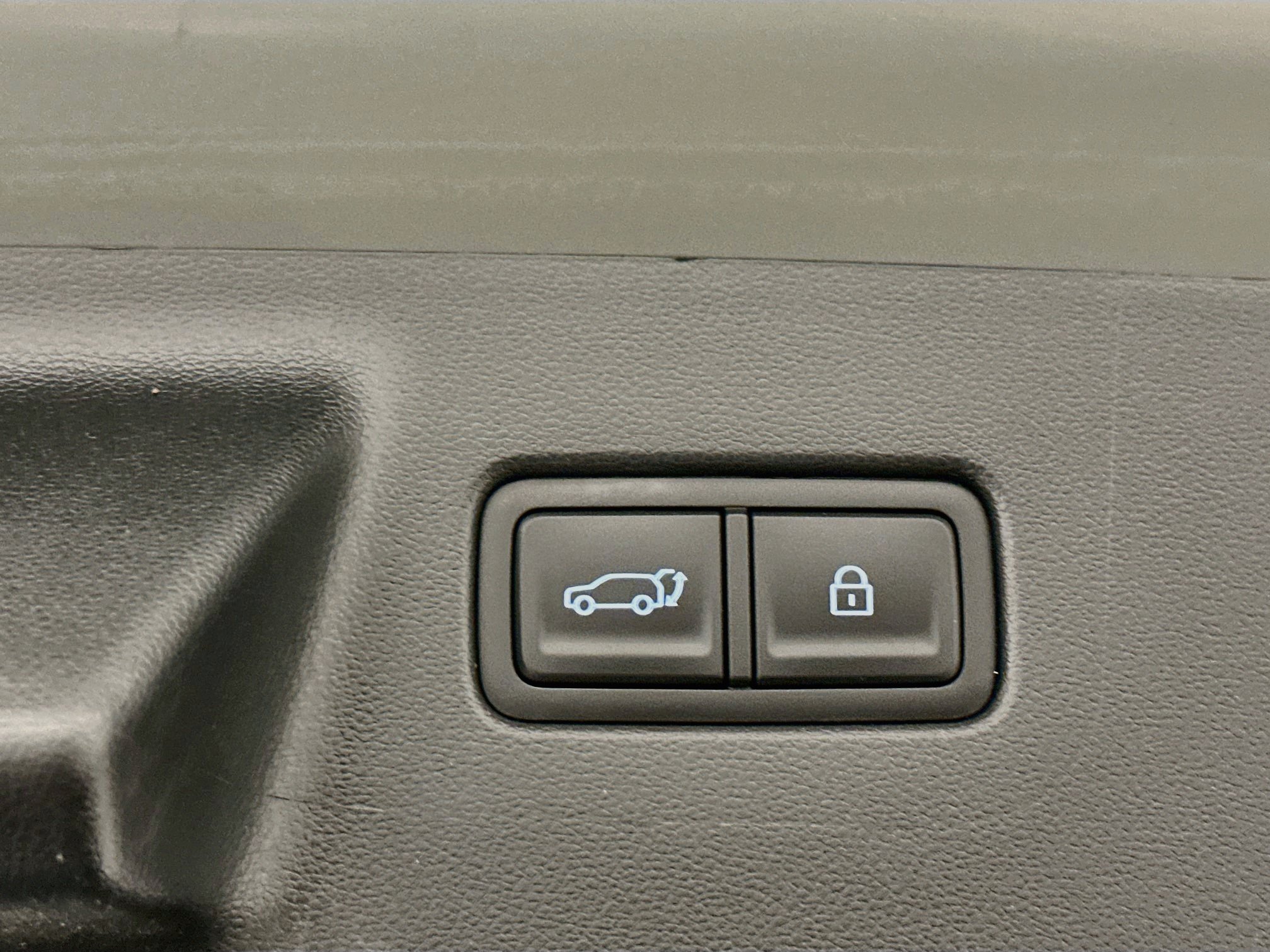 Used 2025 Hyundai Santa Fe SEL AWD/4WD image 32