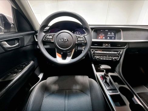 Used 2020 Kia Optima LX image 7