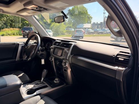 Used 2016 Toyota 4Runner SR5 Premium w/ Four Season Floor Mat Package AWD/4WD image 18