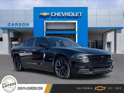 Used 2020 Dodge Charger SXT w/ Blacktop Package image 1
