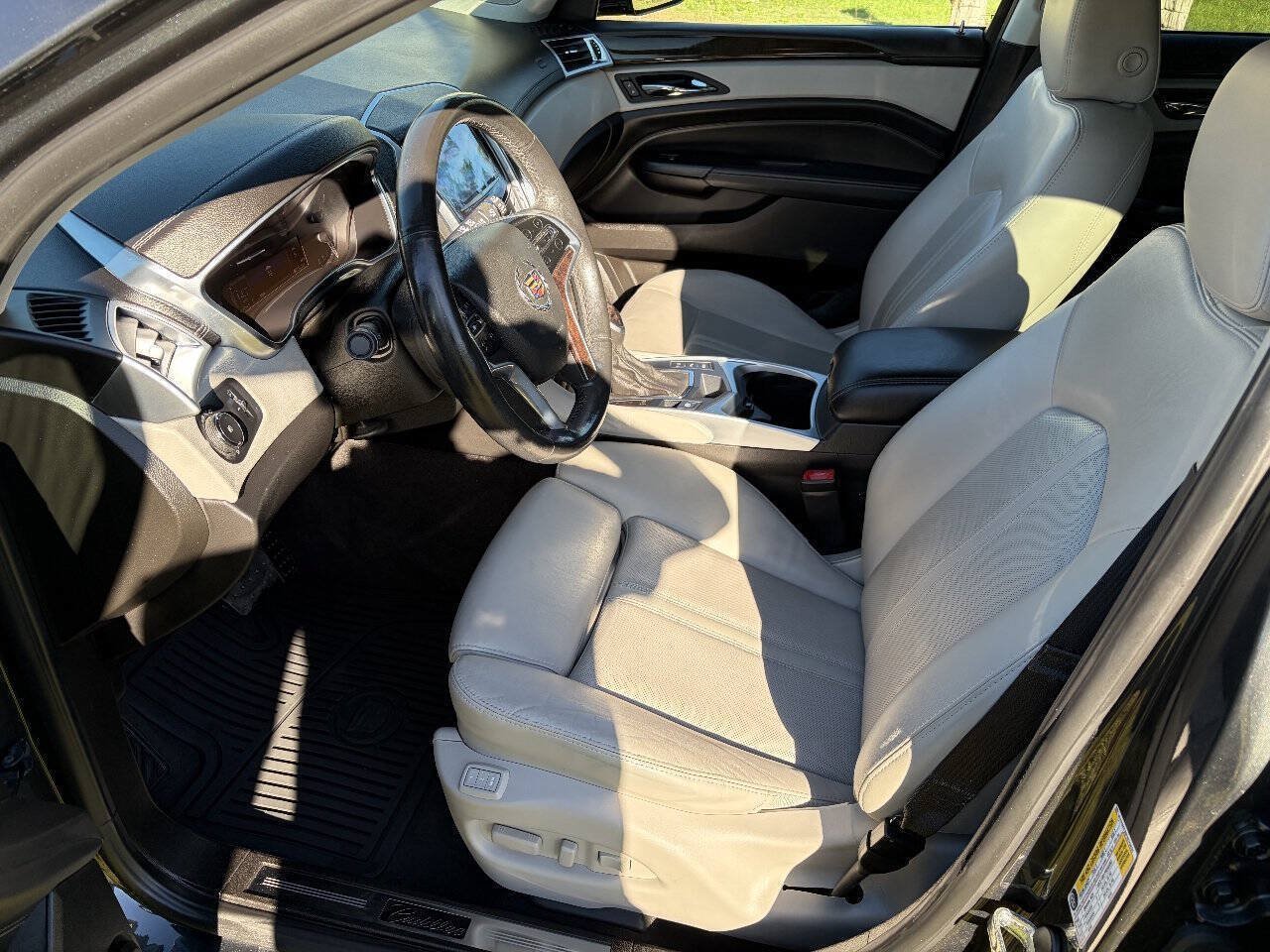 Used 2015 Cadillac SRX Performance w/ Driver Awareness Package FWD image 7