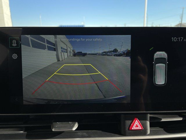 Used 2026 Kia Carnival FWD image 17