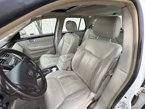 Used 2008 Cadillac DTS w/ Sun And Sound Package image 17