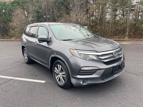 Used 2016 Honda Pilot EX image 1