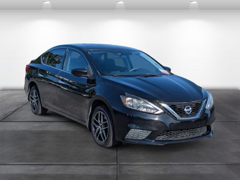 Used 2017 Nissan Sentra SV FWD image 2