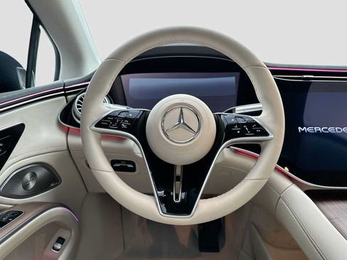 Used 2022 Mercedes-Benz EQS 580 4MATIC Sedan image 11