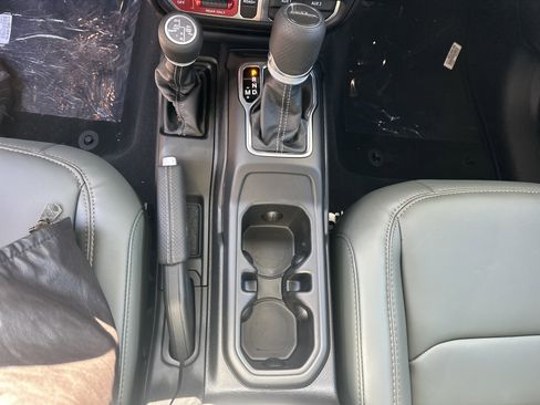 New 2026 Jeep Gladiator Mojave AWD/4WD image 19