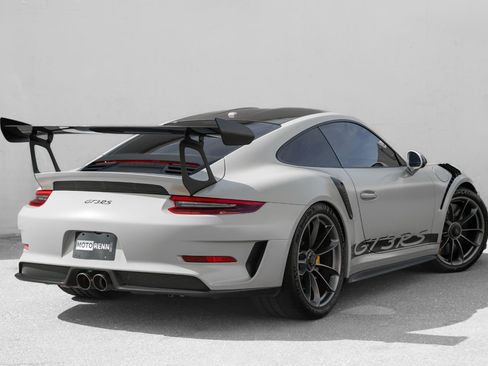 Used 2019 Porsche 911 GT3 RS image 3