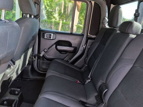 Used 2020 Jeep Gladiator Sport AWD/4WD image 14