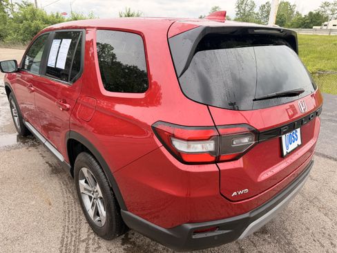 Certified 2025 Honda Pilot EX-L image 5