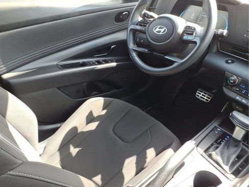 Used 2025 Hyundai Elantra Sport w/ Cargo Package FWD image 19