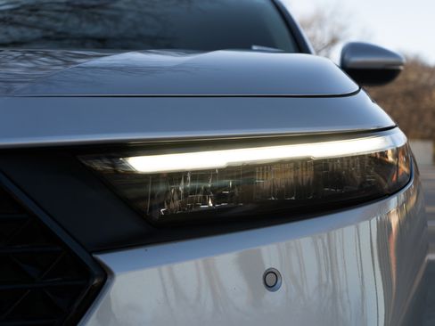 Used 2023 Honda Accord Touring image 11