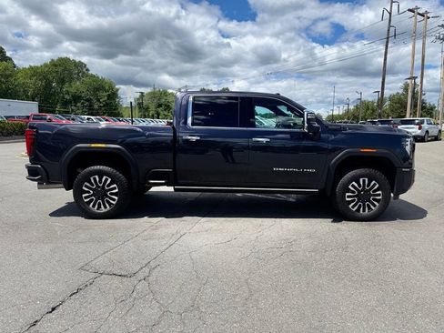 Used 2025 GMC Sierra 2500 Denali Ultimate AWD/4WD image 7