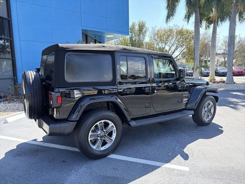 Used 2019 Jeep Wrangler Unlimited Sahara image 8