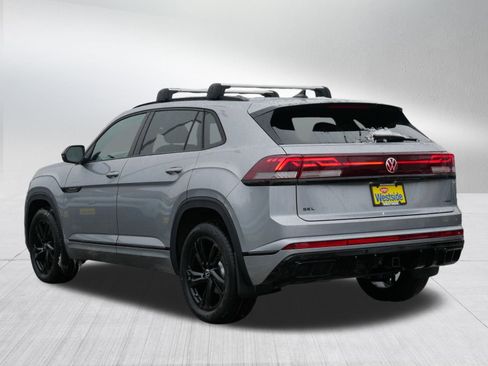 New 2026 Volkswagen Atlas Cross Sport SEL R-Line image 2