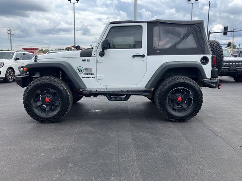 Used 2013 Jeep Wrangler Sport AWD/4WD image 3