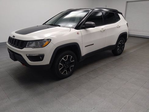 Used 2020 Jeep Compass Trailhawk AWD/4WD image 2