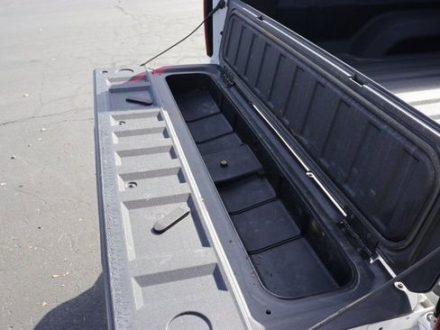 Used 2023 Chevrolet Colorado LT w/ LT Convenience Package II image 9