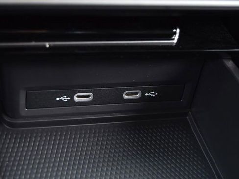 New 2026 Volkswagen Atlas SE image 16