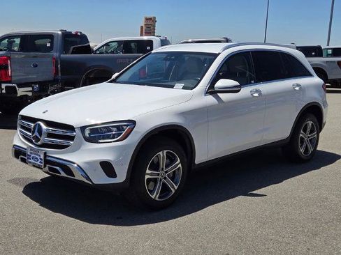Used 2022 Mercedes-Benz GLC 300 4MATIC image 3
