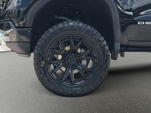 Used 2025 GMC Sierra 1500 Denali Ultimate AWD/4WD image 13