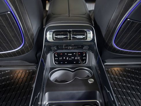 Used 2024 Mercedes-Benz Maybach S 580 4MATIC image 41