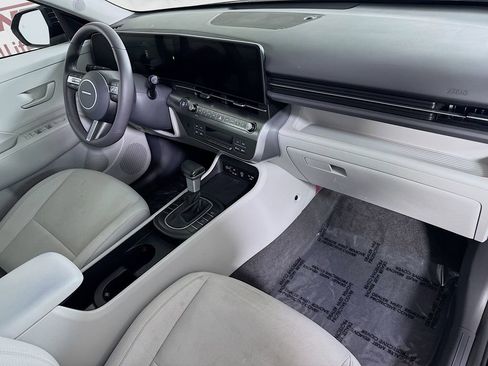 Certified 2025 Hyundai Kona SEL AWD/4WD image 24