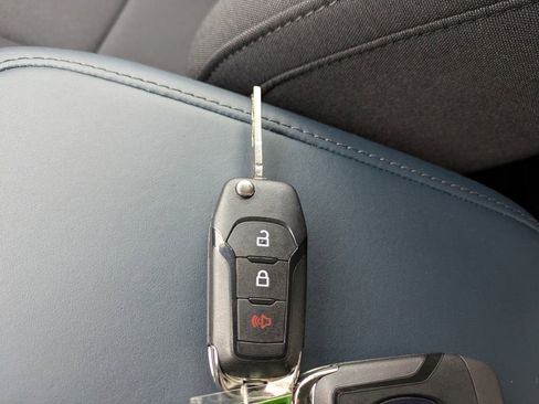 New 2025 Ford Maverick XL w/ Equipment Group 102A image 30