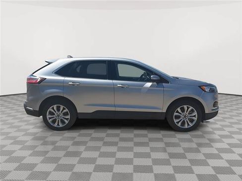 Certified 2024 Ford Edge Titanium AWD/4WD image 5