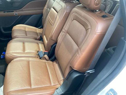Used 2020 Lincoln Aviator Reserve w/ Equipment Group 201A RWD image 13