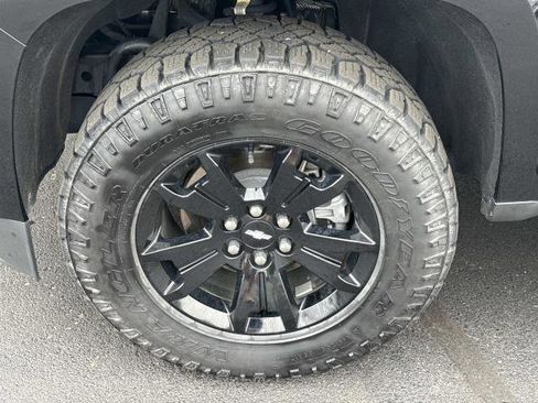 Used 2022 Chevrolet Colorado Z71 w/ Z71 Midnight Edition AWD/4WD image 33