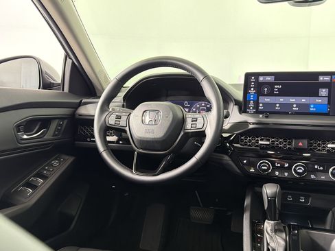 Certified 2025 Honda Accord EX-L image 27