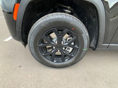 New 2026 Jeep Grand Cherokee L 4WD image 28