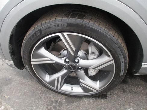 Used 2025 Genesis GV80 3.5T Prestige image 13