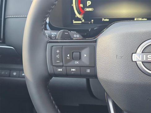 New 2026 Nissan Pathfinder SL image 22