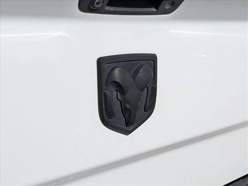 Used 2016 RAM 1500 Express RWD image 29